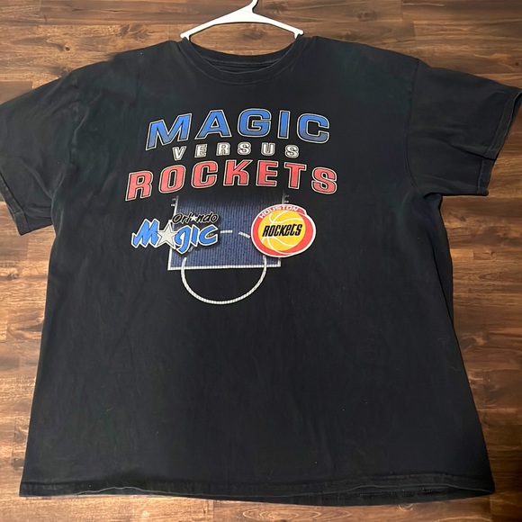 Vintage Magic Versus Rockets T-Shirt - Picture 1 of 4